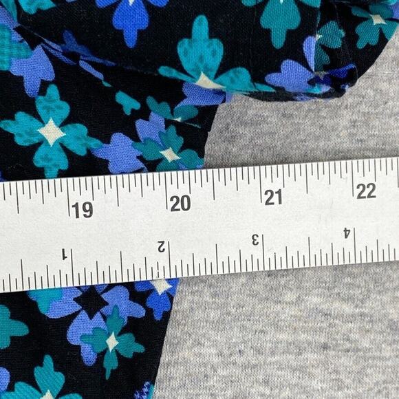 SB Scrubs Top Womens Small Black Blue Floral Short Sleeve Healthcare Nursing - Picture 10 of 12